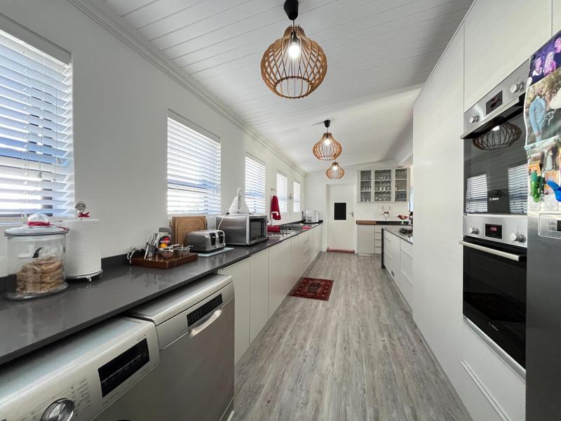 4 Bedroom Property for Sale in Dwarskersbos Western Cape